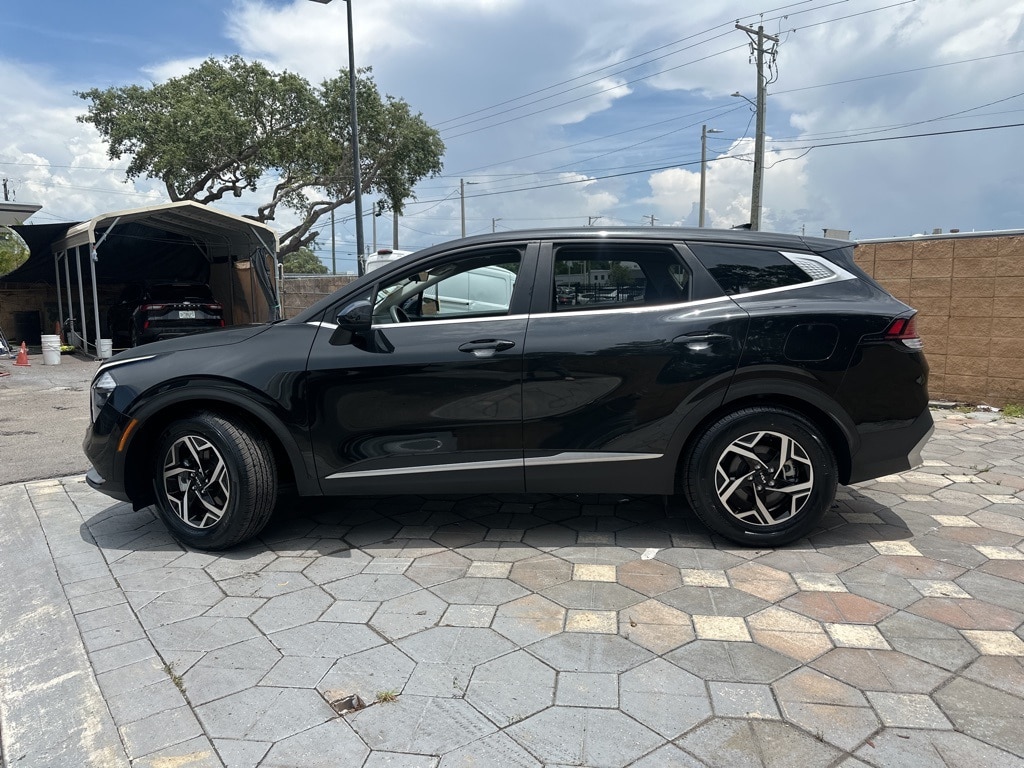 Thumbnail: 2023 Kia Sportage - 7