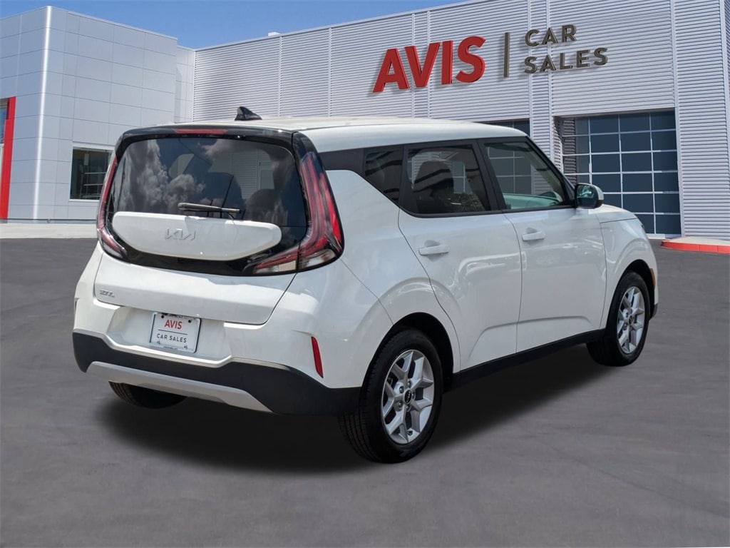 Thumbnail: 2023 Kia Soul - 6
