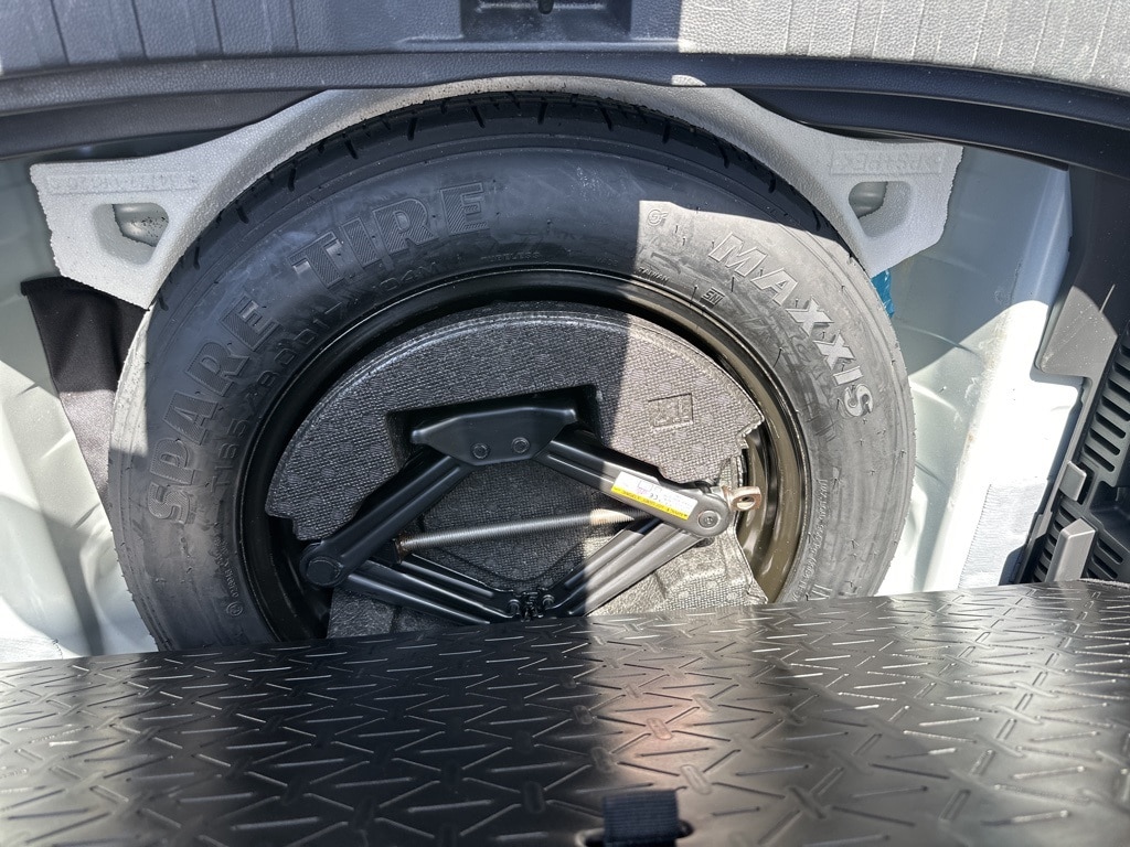 Thumbnail: 2025 Toyota RAV4 - 11