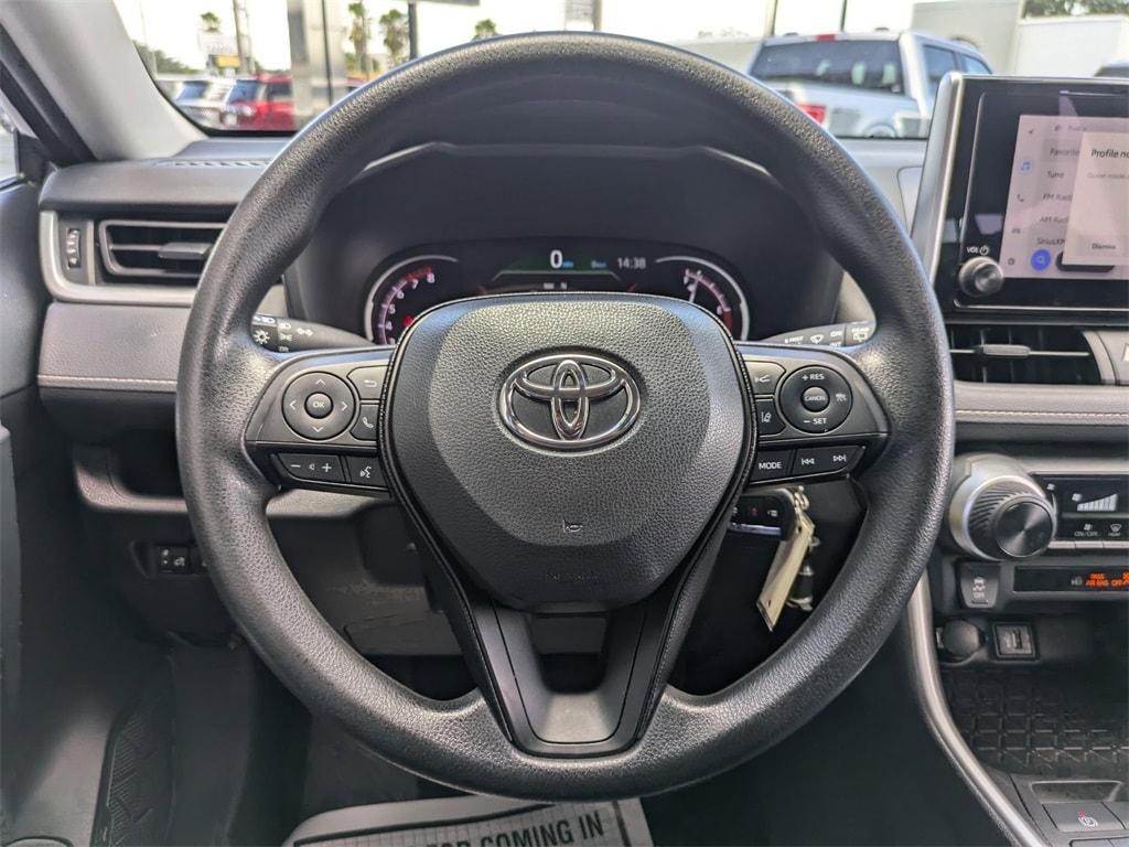Thumbnail: 2023 Toyota RAV4 - 22