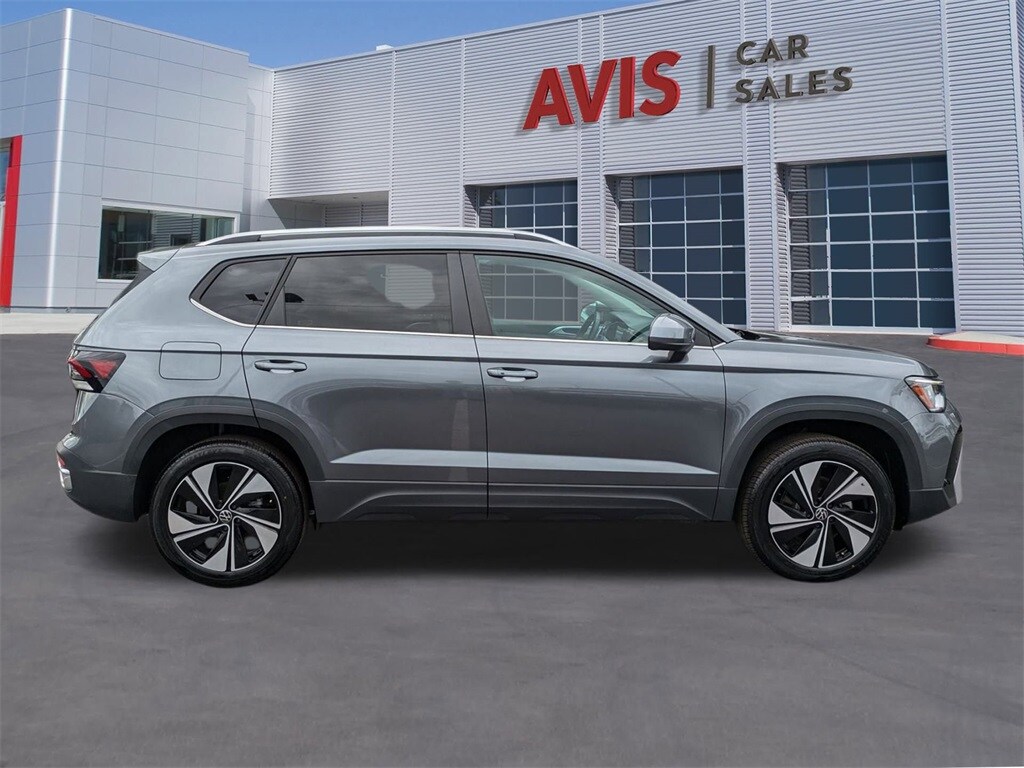 Thumbnail: 2025 Volkswagen Taos - 5