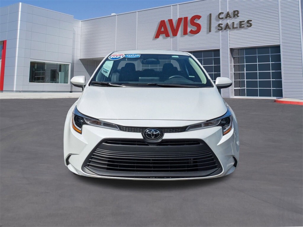 2024 Toyota Corolla LE photo 2