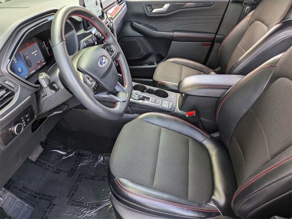 Thumbnail: 2025 Ford Escape - 23