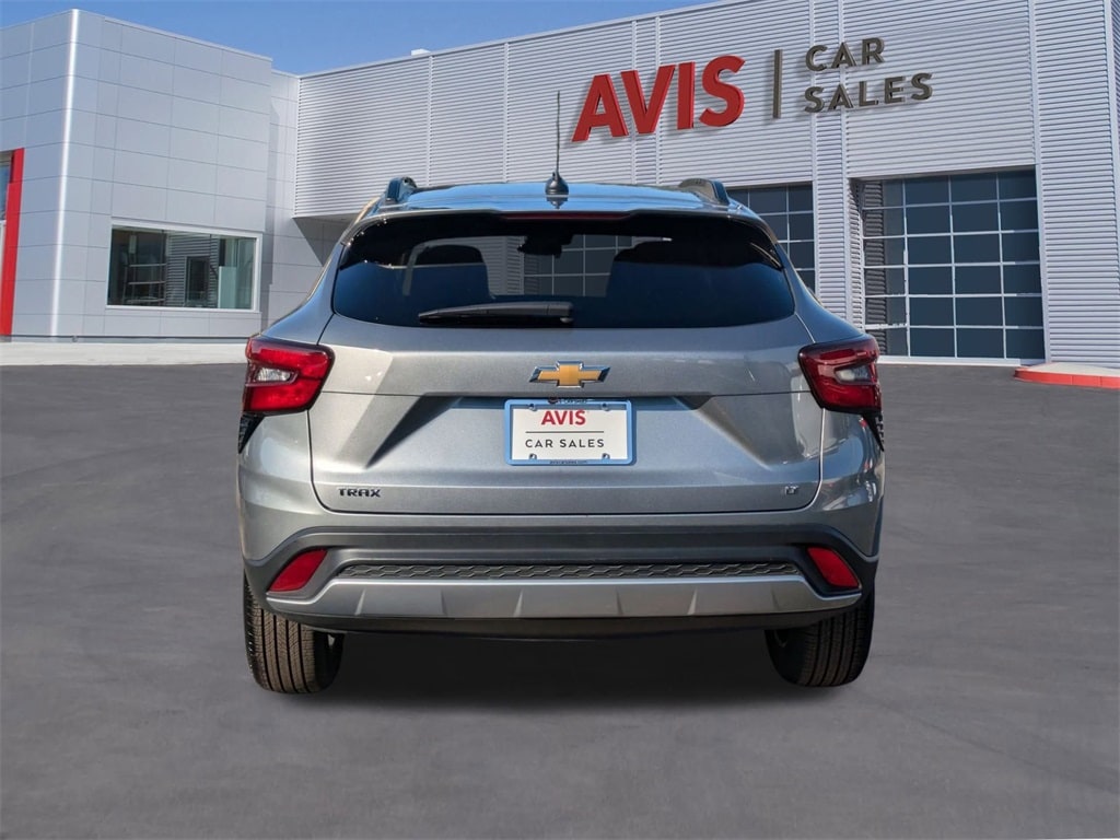 Thumbnail: 2025 Chevrolet Trax - 6