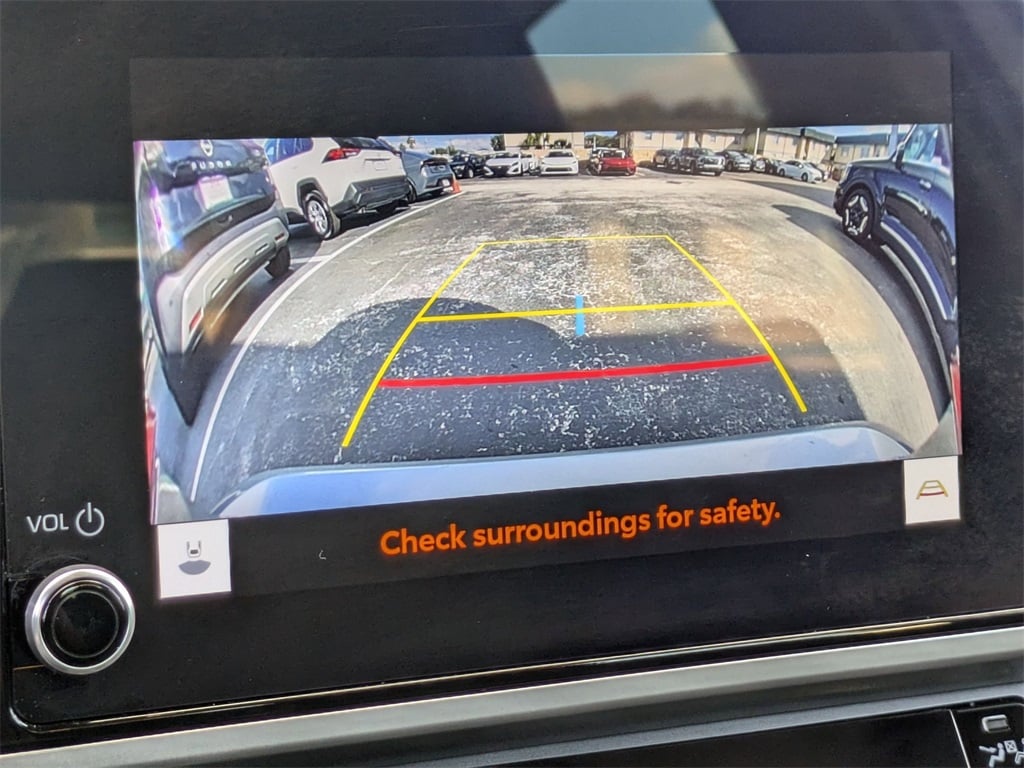 Thumbnail: 2025 Toyota Camry - 15