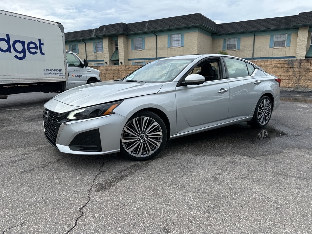 Thumbnail: 2023 Nissan Altima - 1