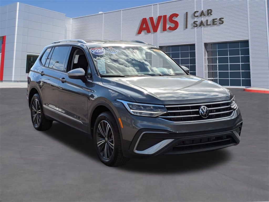 Thumbnail: 2024 Volkswagen Tiguan - 3