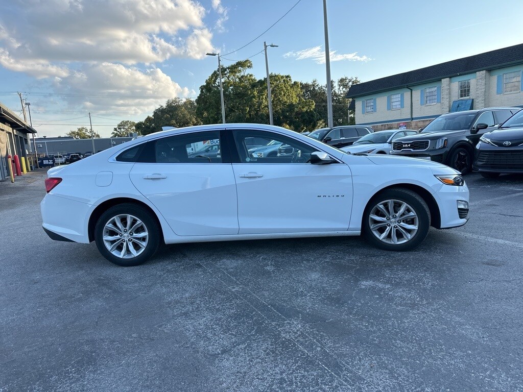 2024 Chevrolet Malibu 1LT photo 4
