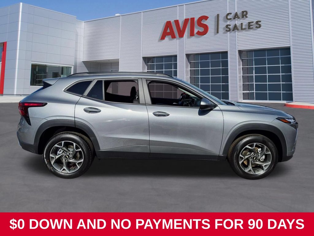 Thumbnail: 2025 Chevrolet Trax - 5