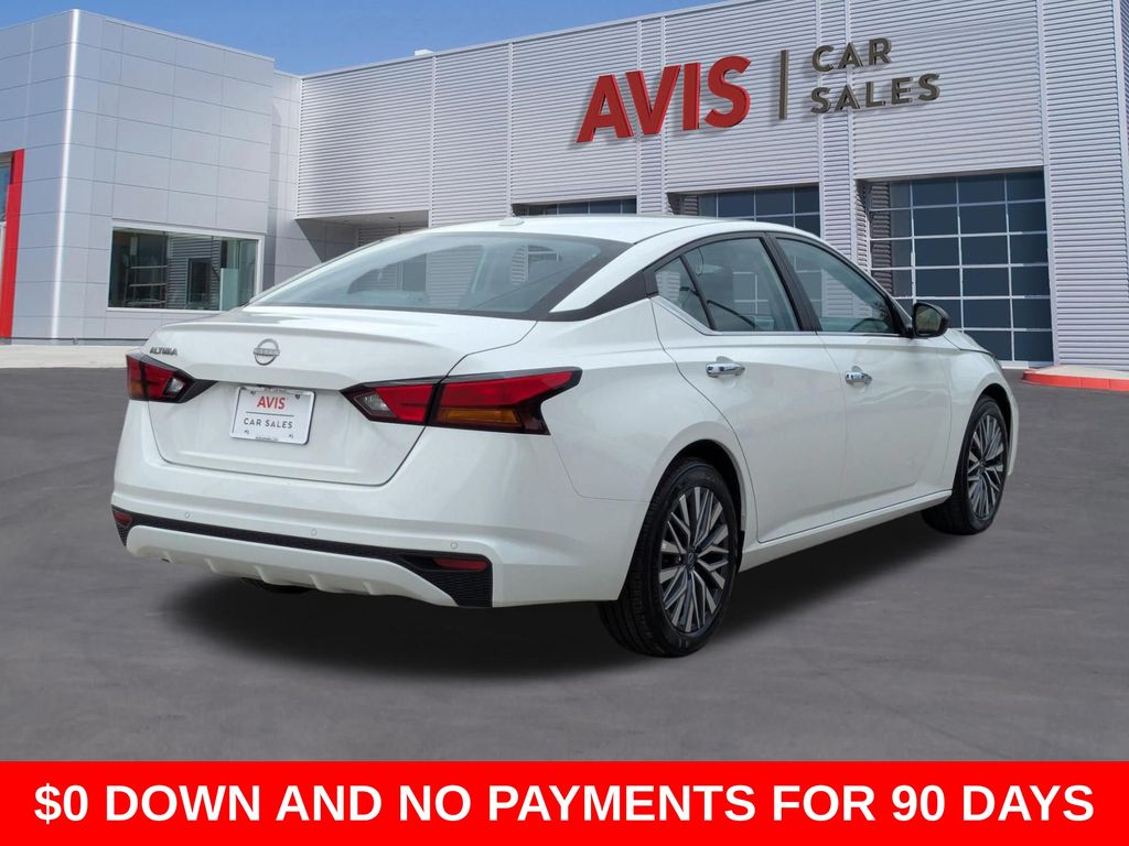 Thumbnail: 2025 Nissan Altima - 6
