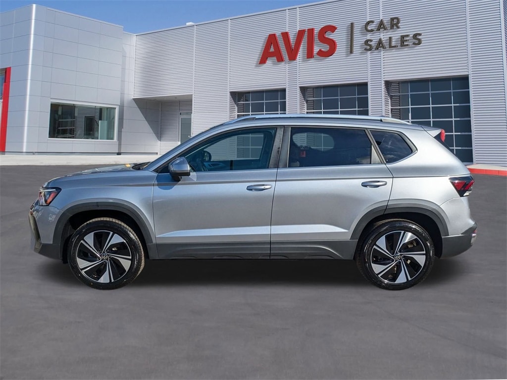 Thumbnail: 2025 Volkswagen Taos - 10