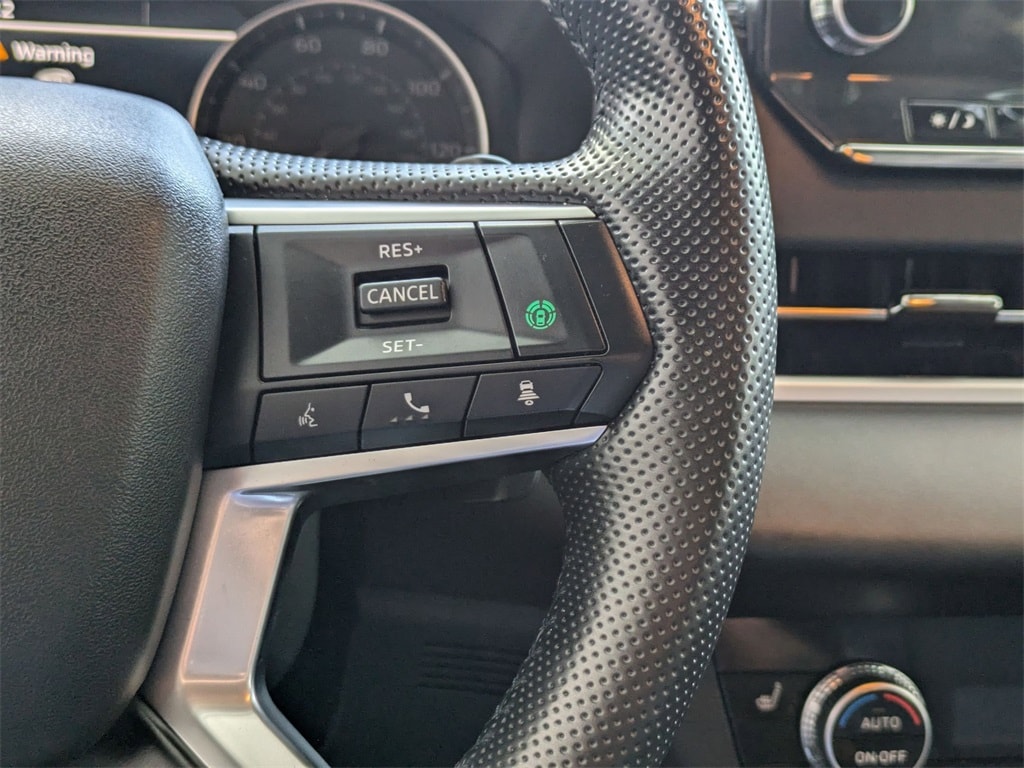 Thumbnail: 2024 Mitsubishi Outlander - 21