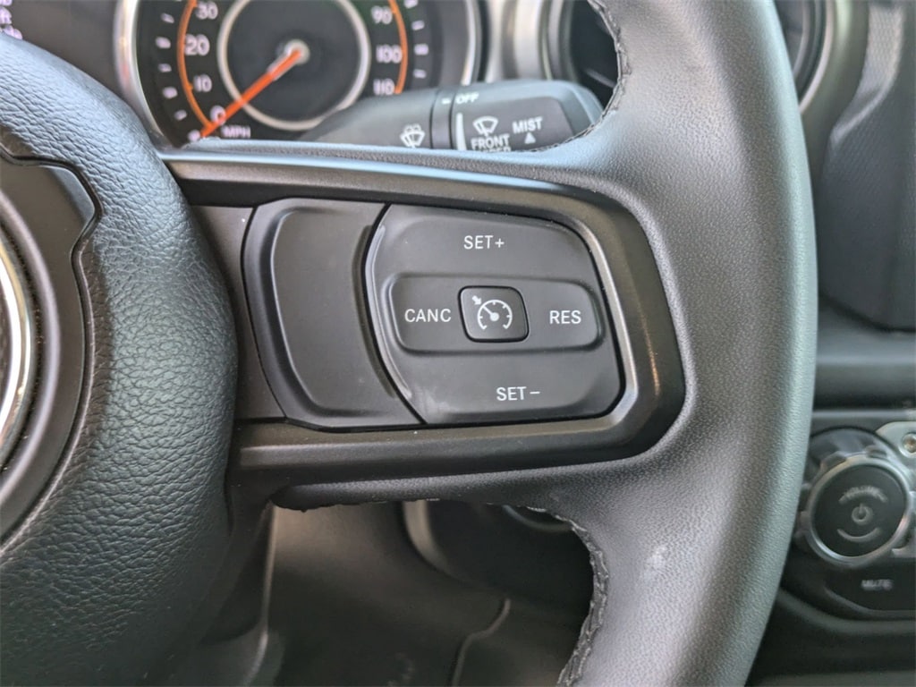 Thumbnail: 2023 Jeep Gladiator - 20