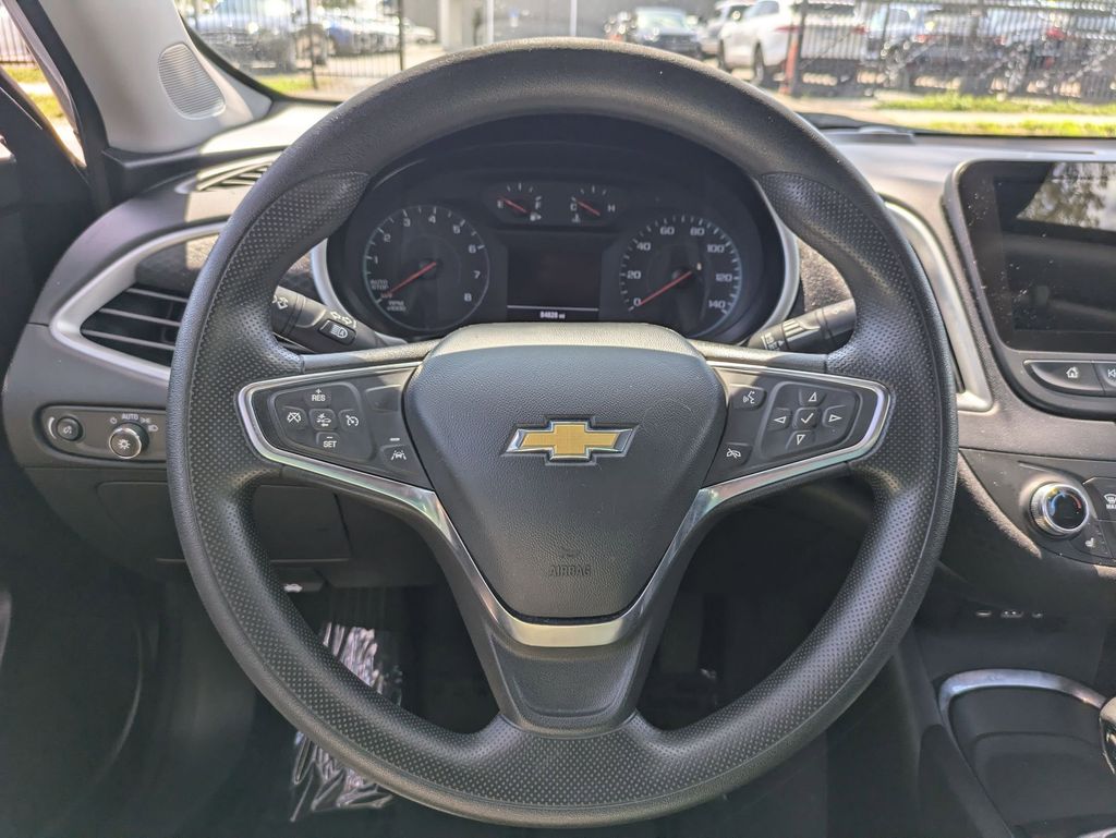 Thumbnail: 2024 Chevrolet Malibu - 21