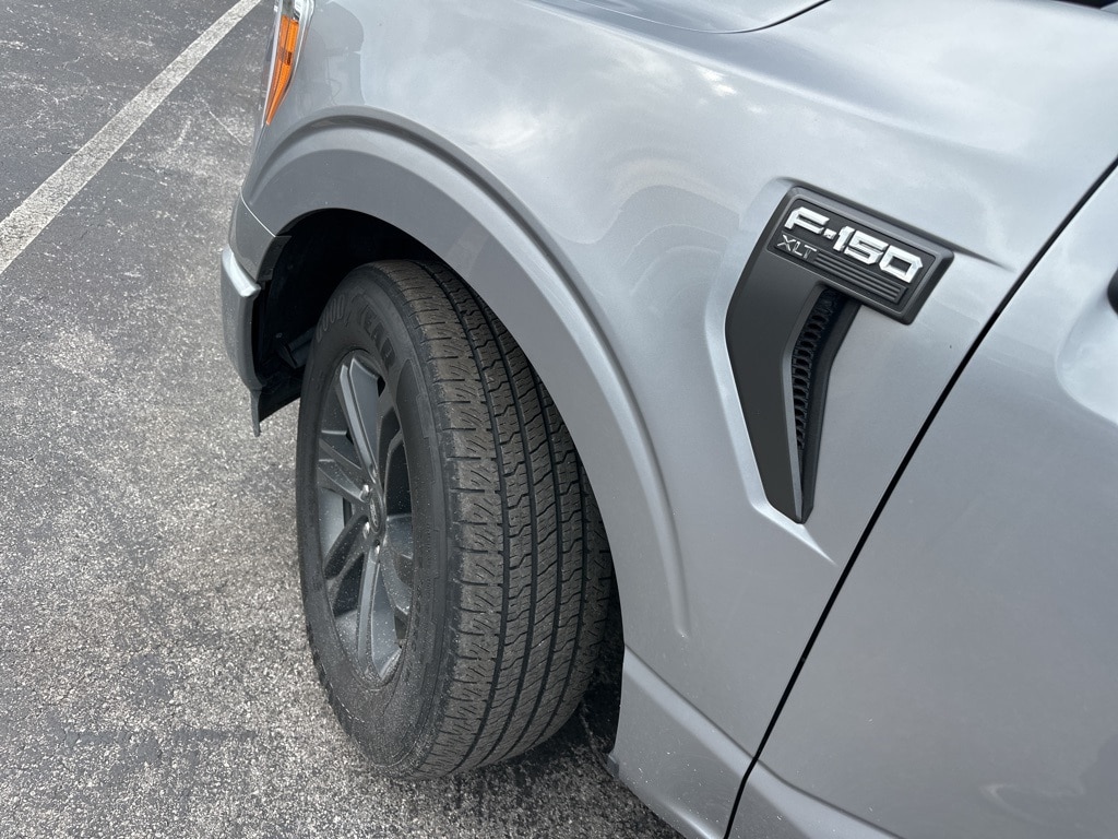 Thumbnail: 2023 Ford F-150 - 9