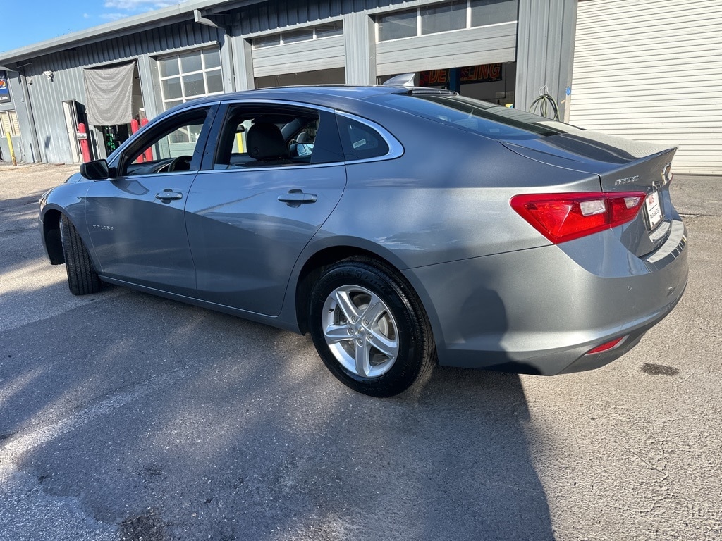 Thumbnail: 2024 Chevrolet Malibu - 7