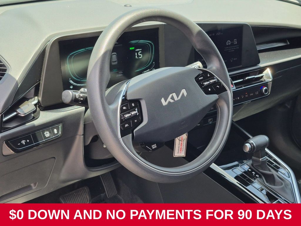 Thumbnail: 2025 Kia Niro - 14