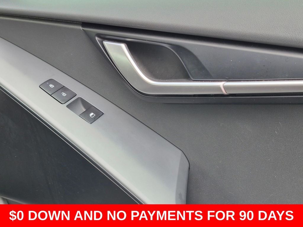 Thumbnail: 2025 Kia Niro - 31