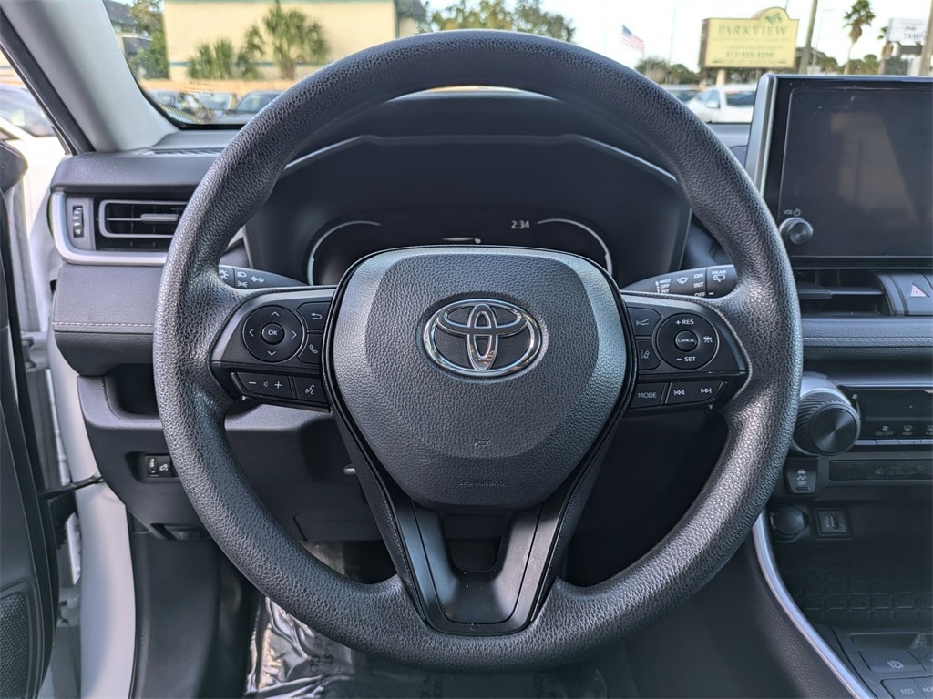 Thumbnail: 2024 Toyota RAV4 - 22