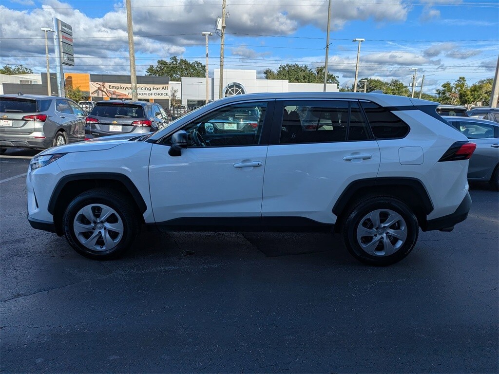Thumbnail: 2025 Toyota RAV4 - 8
