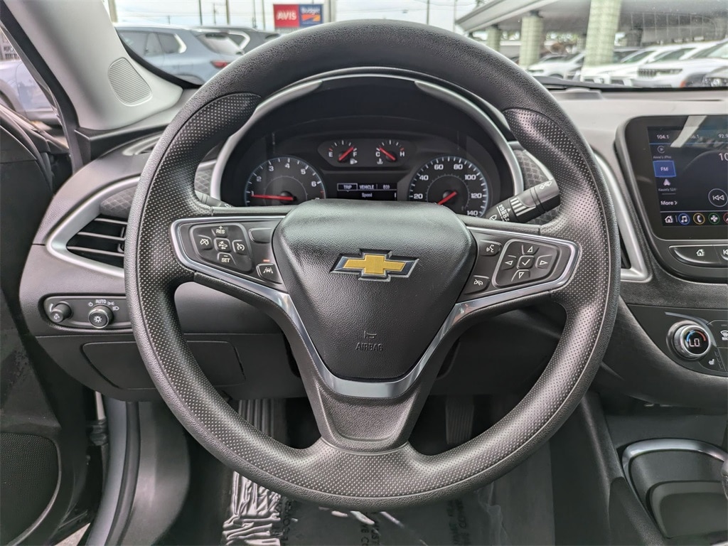 Thumbnail: 2024 Chevrolet Malibu - 21
