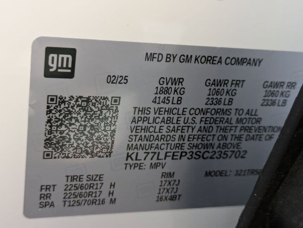 2025 Chevrolet Trax LS - Photo 35