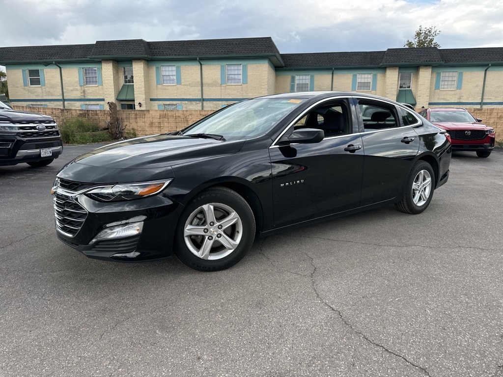Thumbnail: 2024 Chevrolet Malibu - 1