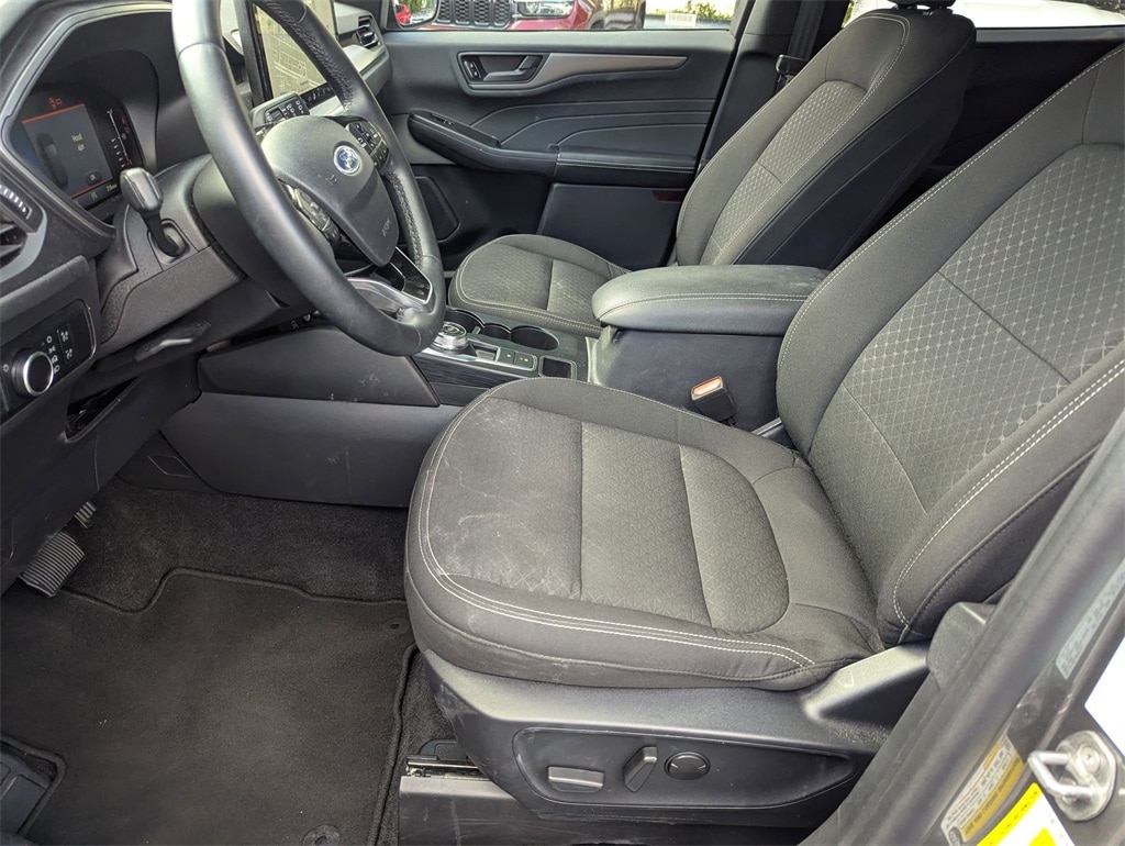 Thumbnail: 2024 Ford Escape - 23