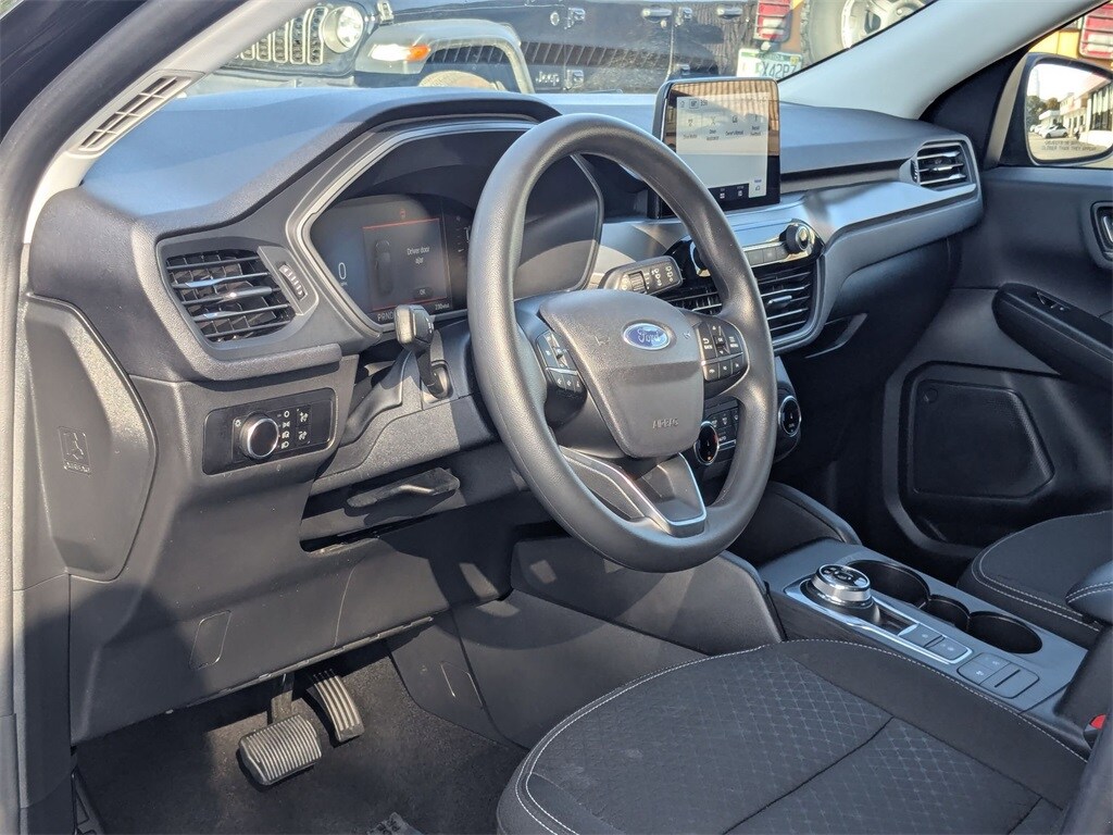 Thumbnail: 2025 Ford Escape - 13