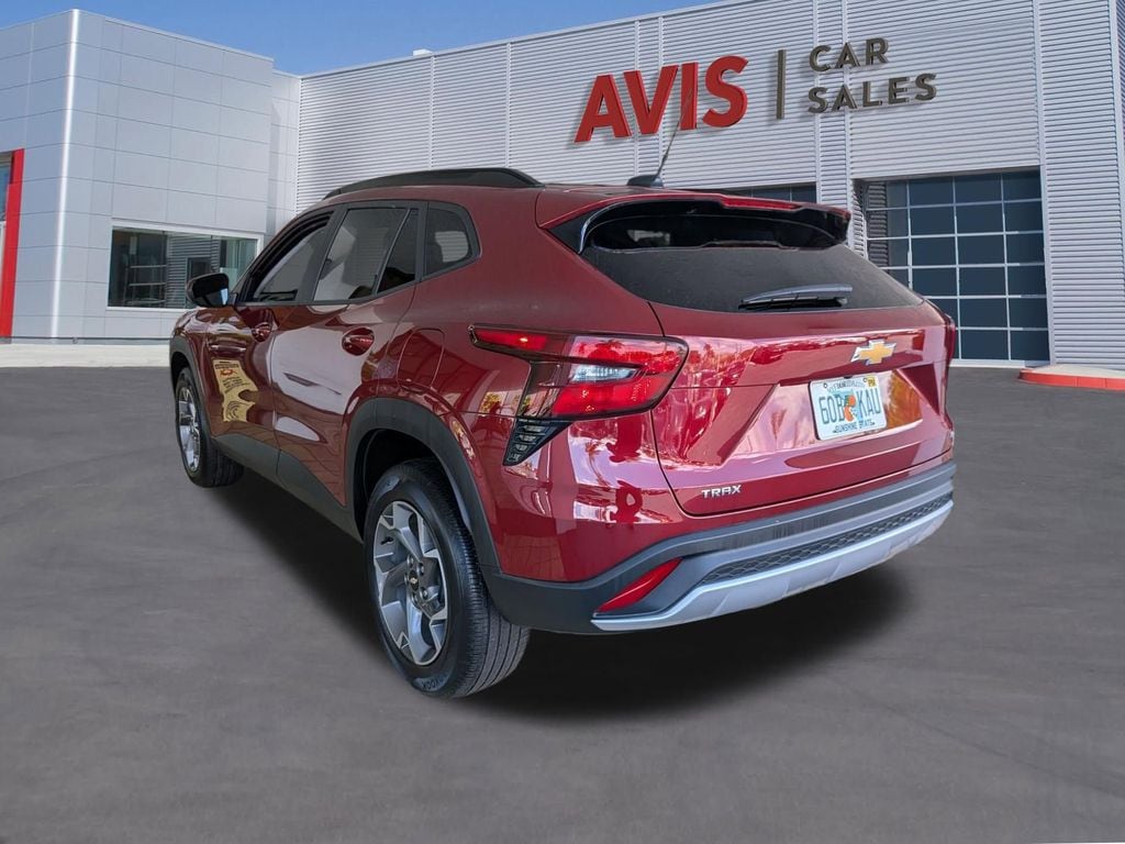 Thumbnail: 2025 Chevrolet Trax - 10