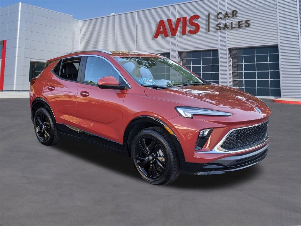 2024 Buick Encore GX Sport Touring photo 3