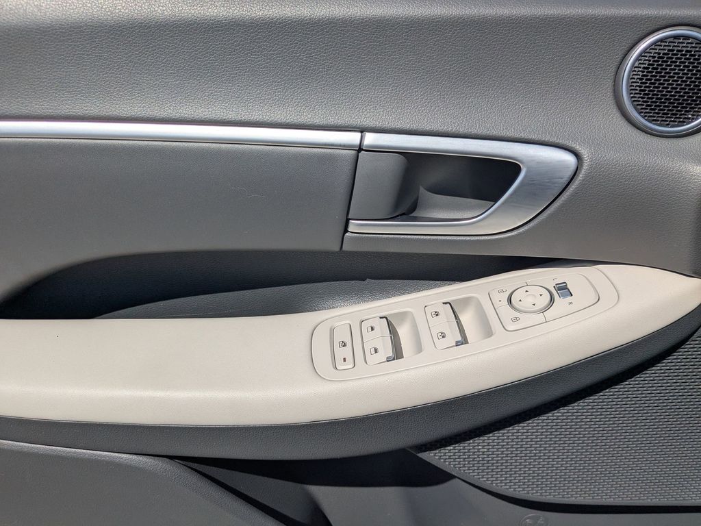 Thumbnail: 2025 Hyundai Sonata - 11