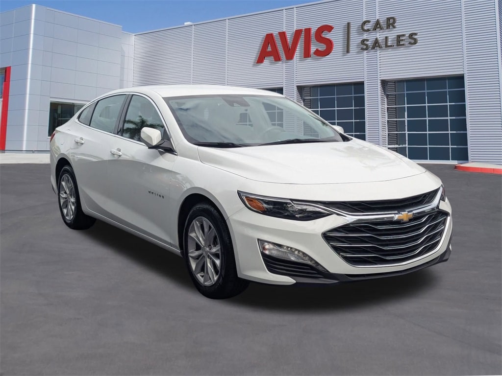 Thumbnail: 2024 Chevrolet Malibu - 3