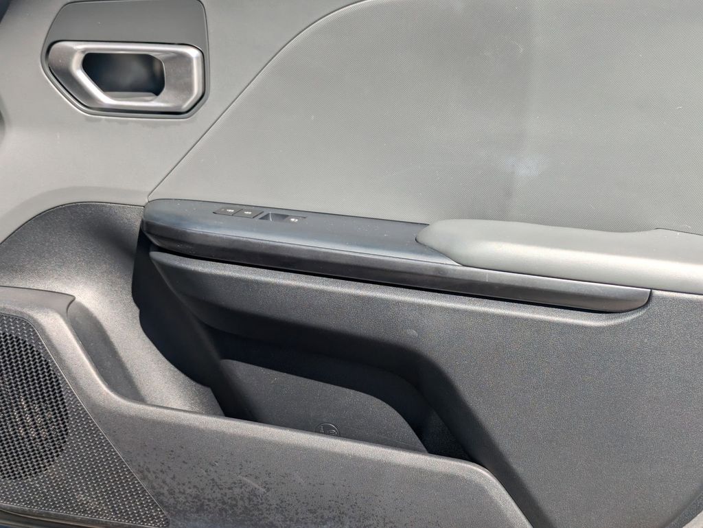 Thumbnail: 2025 Kia K4 - 32