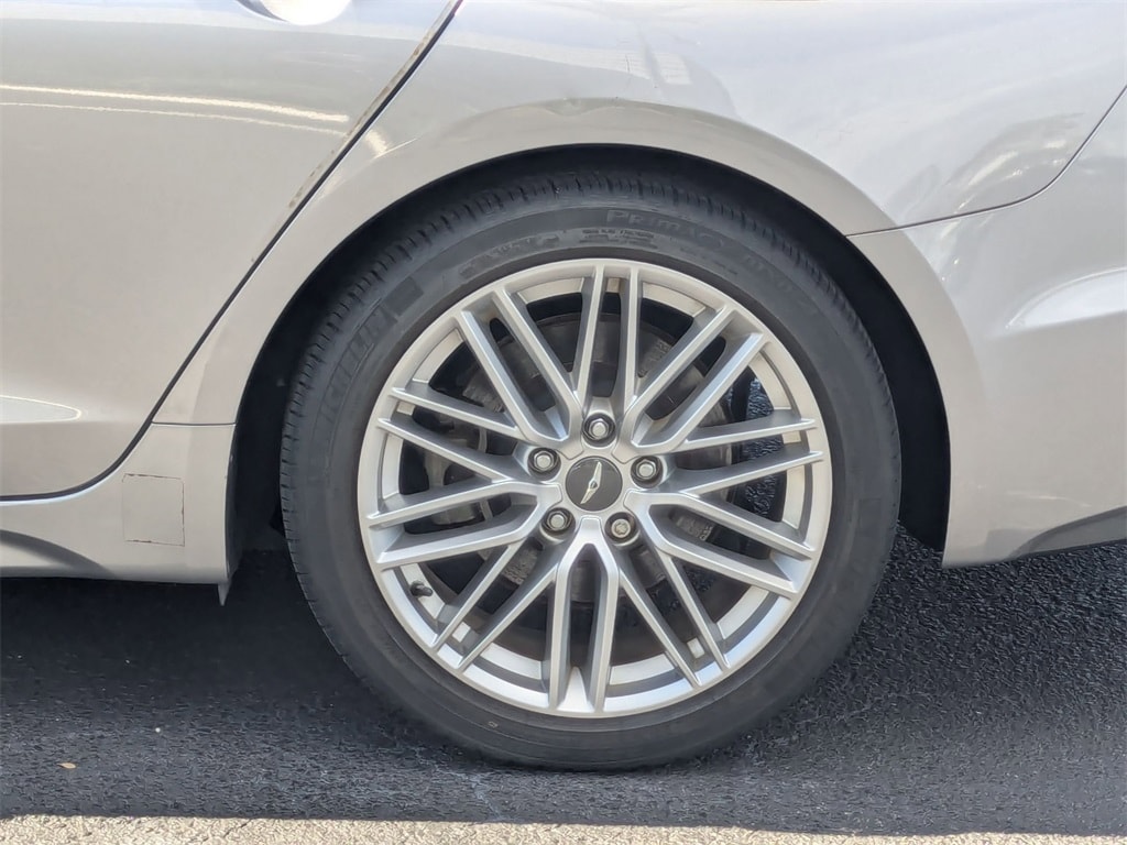 Thumbnail: 2021 Genesis G70 - 34