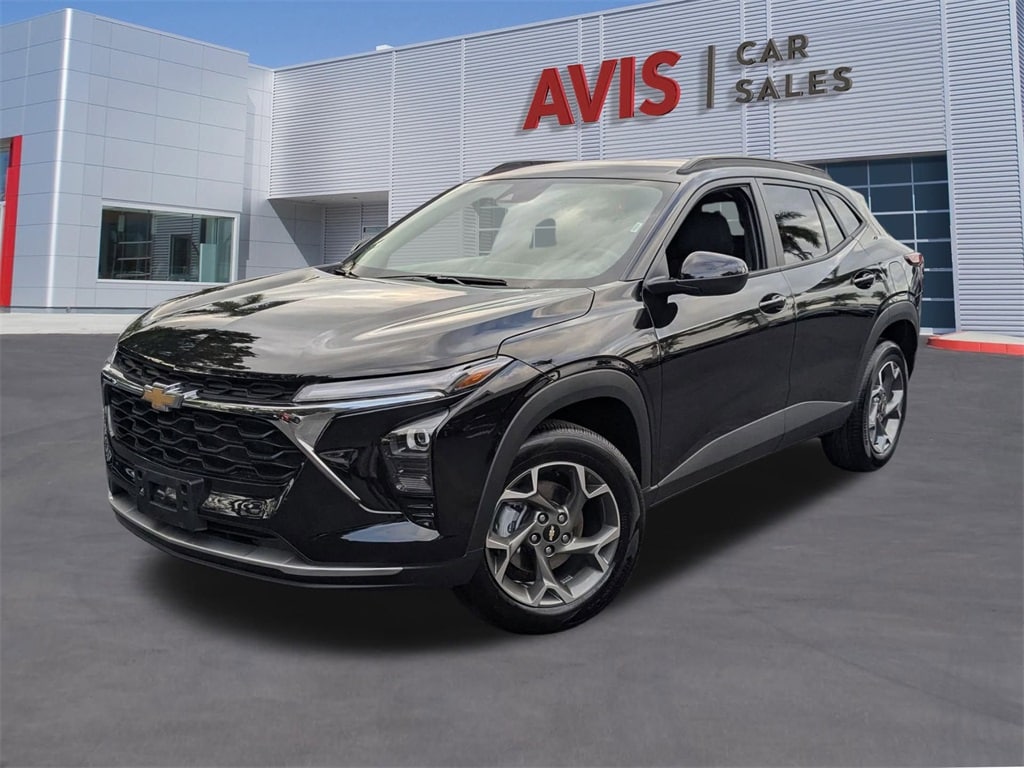 Thumbnail: 2025 Chevrolet Trax - 1