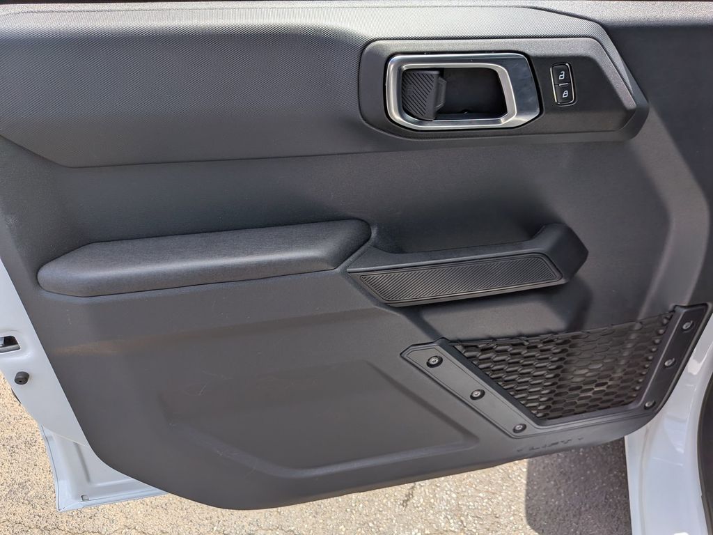 Thumbnail: 2025 Ford Bronco - 10