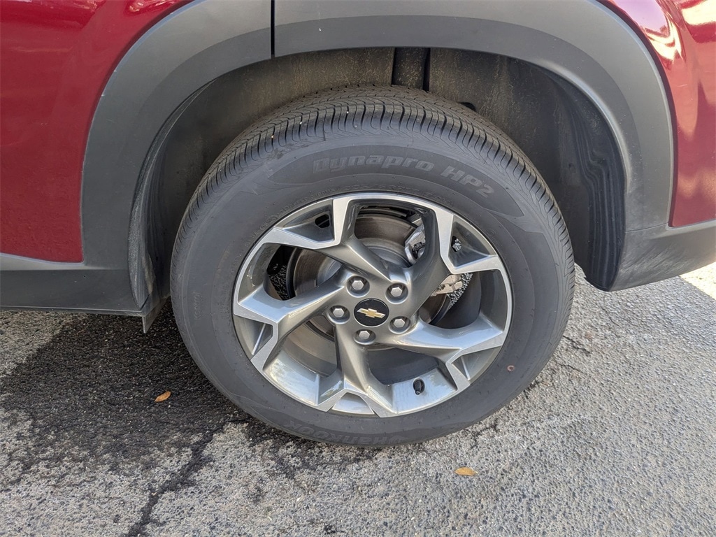 Thumbnail: 2025 Chevrolet Trax - 32