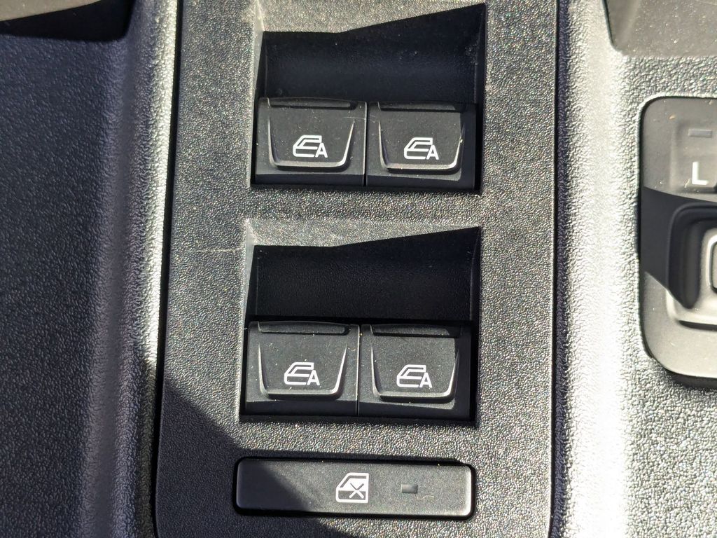 Thumbnail: 2025 Ford Bronco - 15