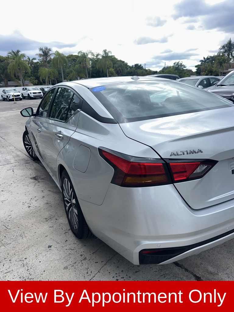 Thumbnail: 2025 Nissan Altima - 9
