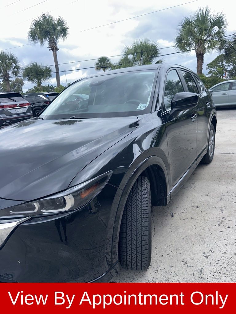2025 Mazda CX-5 S Preferred package Auto AWD's photo