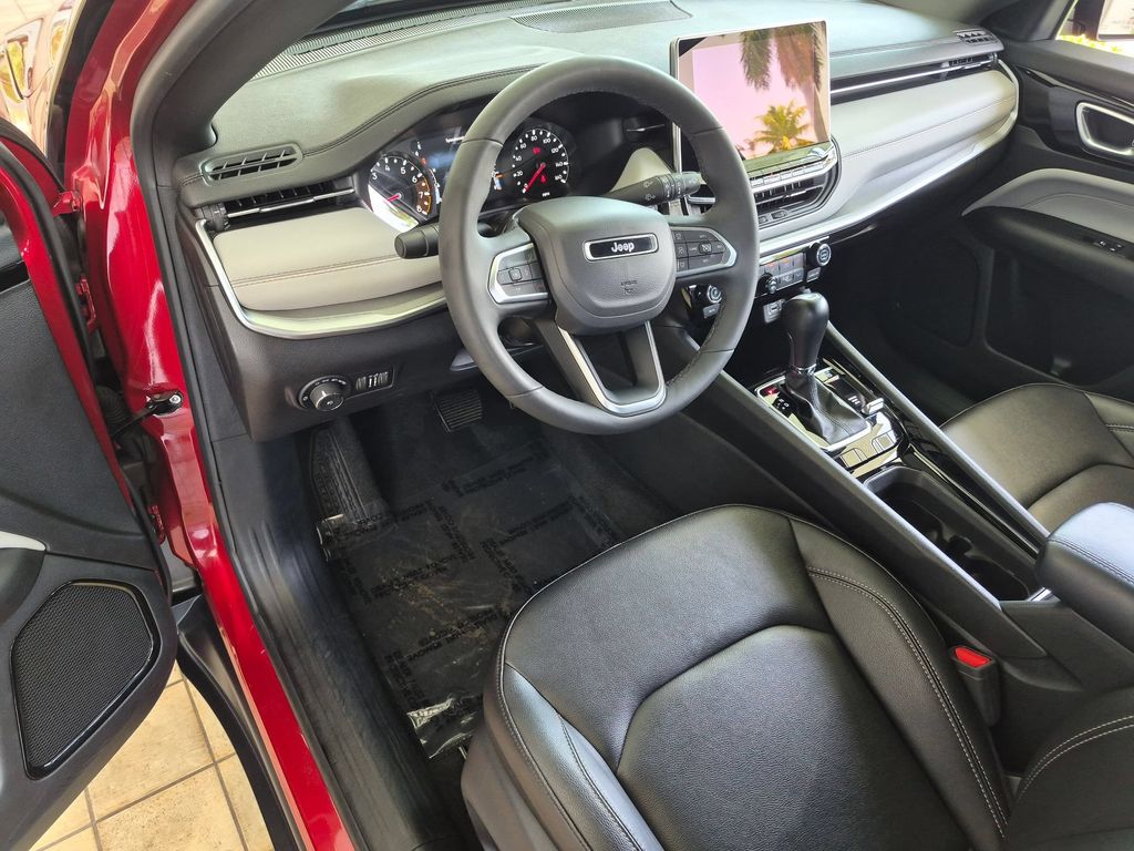Thumbnail: 2025 Jeep Compass - 11