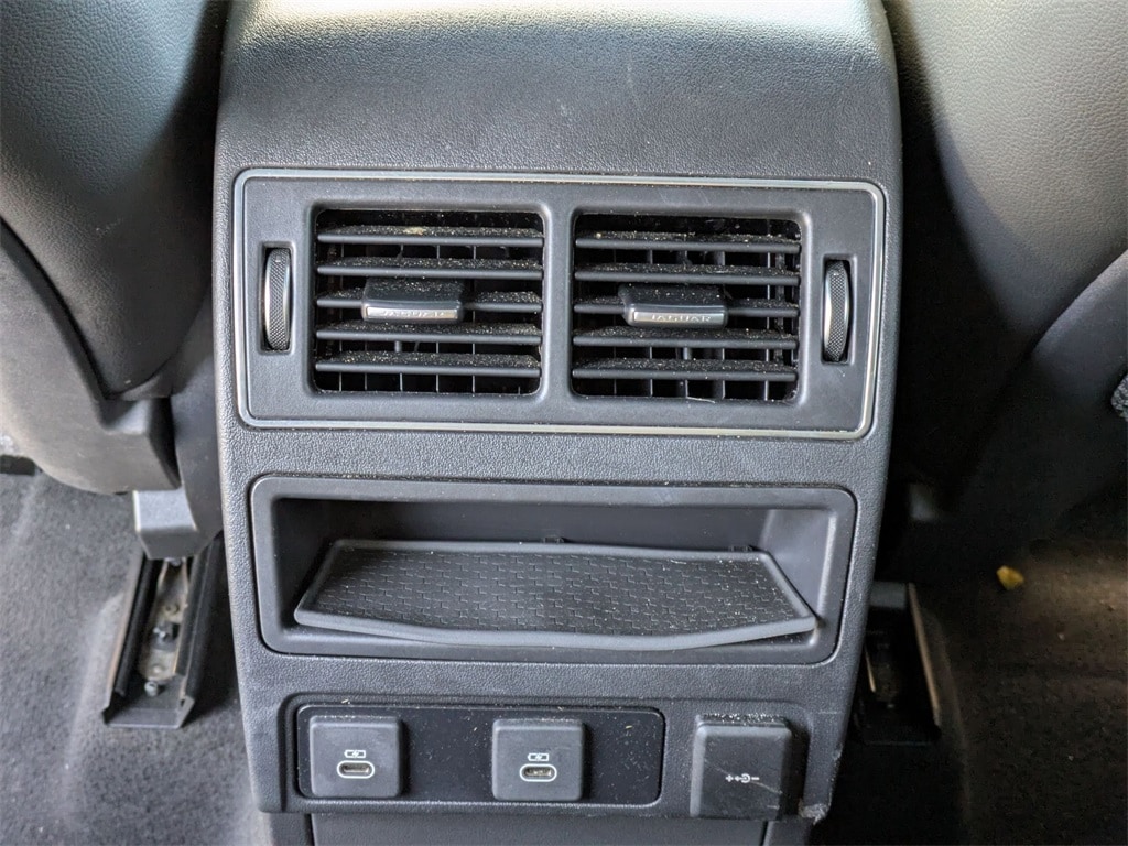 Thumbnail: 2024 Jaguar F-Pace - 20