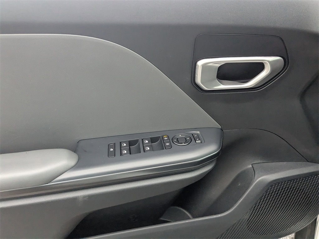 Thumbnail: 2025 Kia K4 - 14