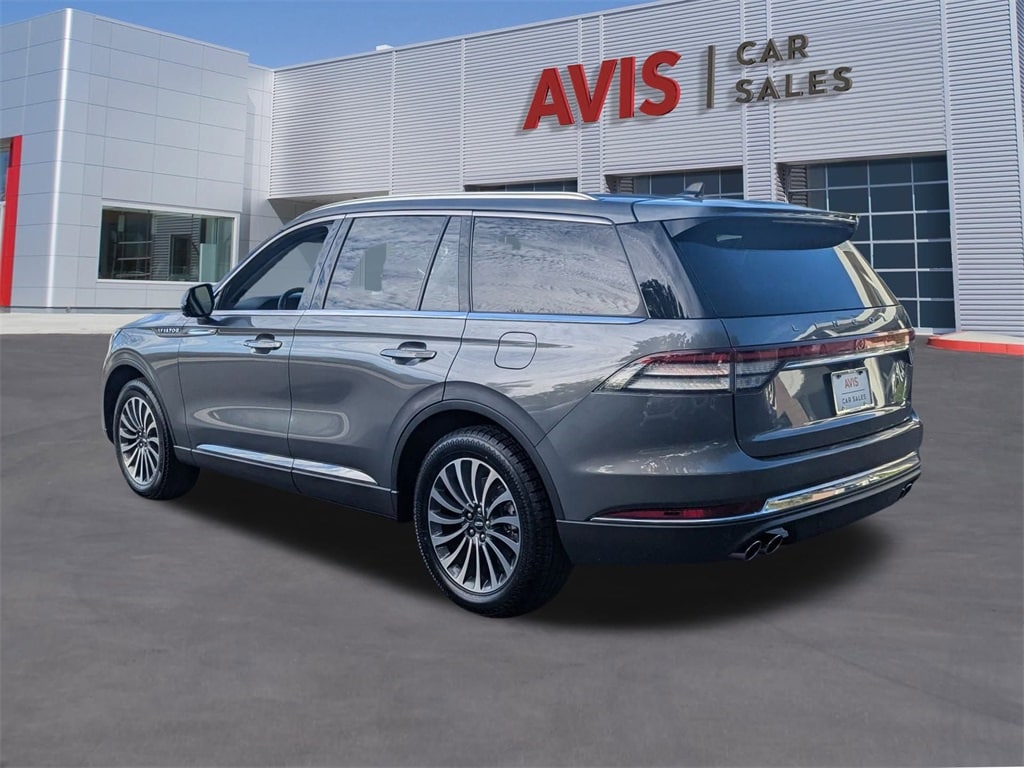 Thumbnail: 2023 Lincoln Aviator - 10