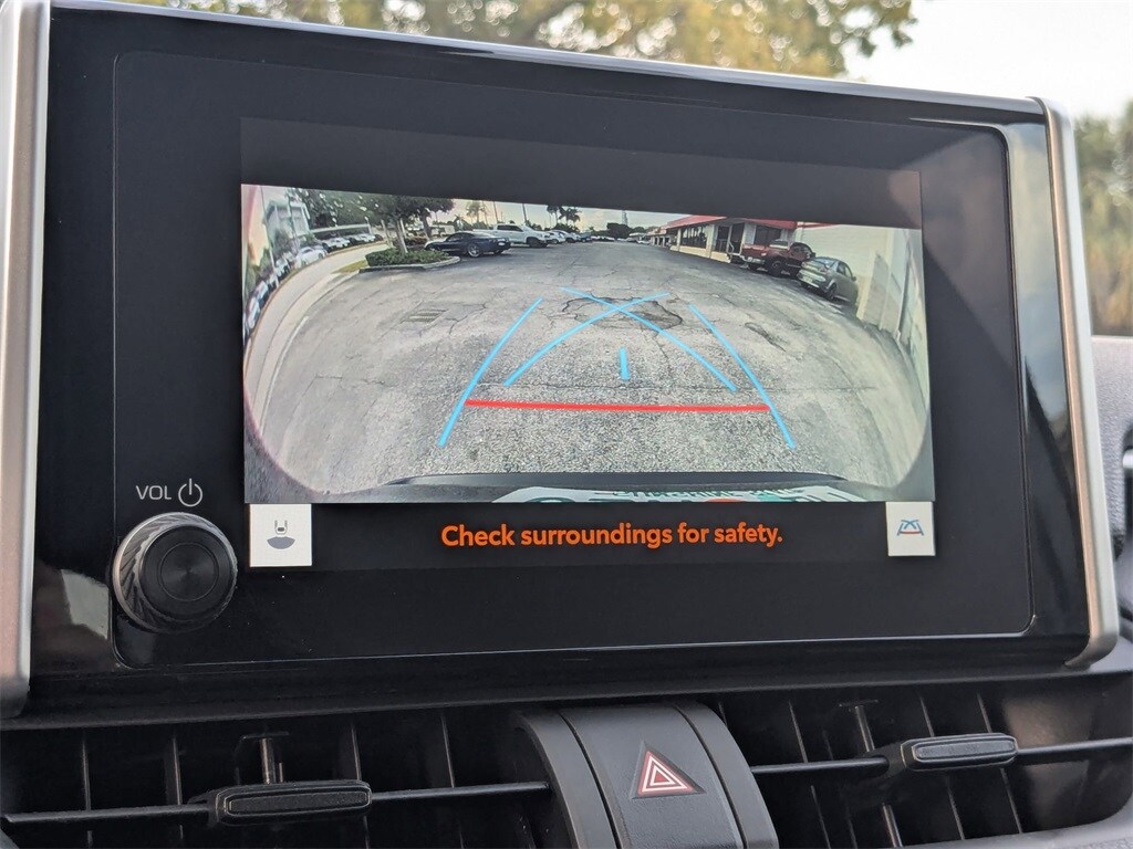 Thumbnail: 2025 Toyota RAV4 - 18