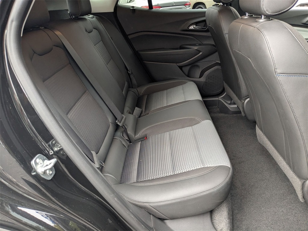 Thumbnail: 2025 Chevrolet Trax - 28