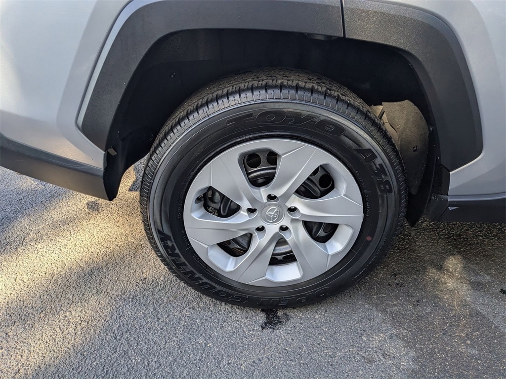 Thumbnail: 2025 Toyota RAV4 - 33