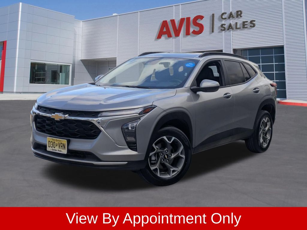 2025 Chevrolet Trax LT's photo