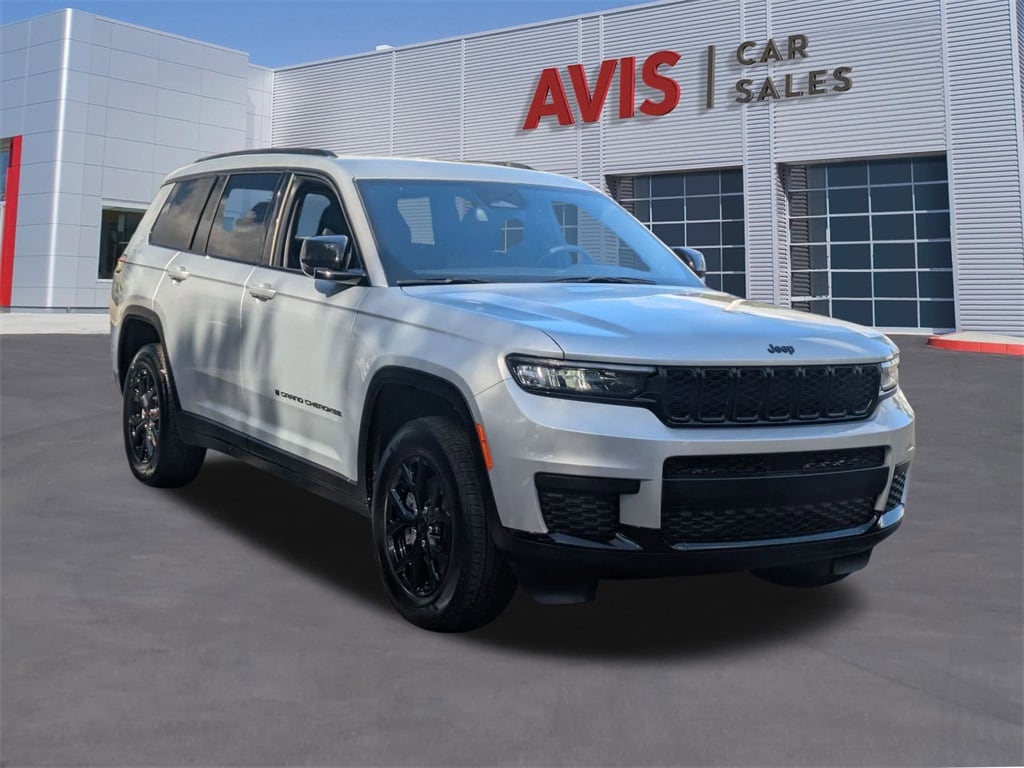 Thumbnail: 2024 Jeep Grand Cherokee L - 3